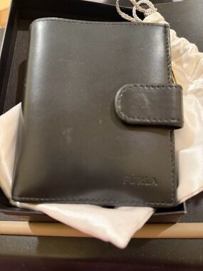 Furla Black Smooth Leather Snap Wallet